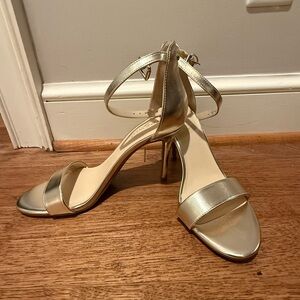Gold Nine West heels